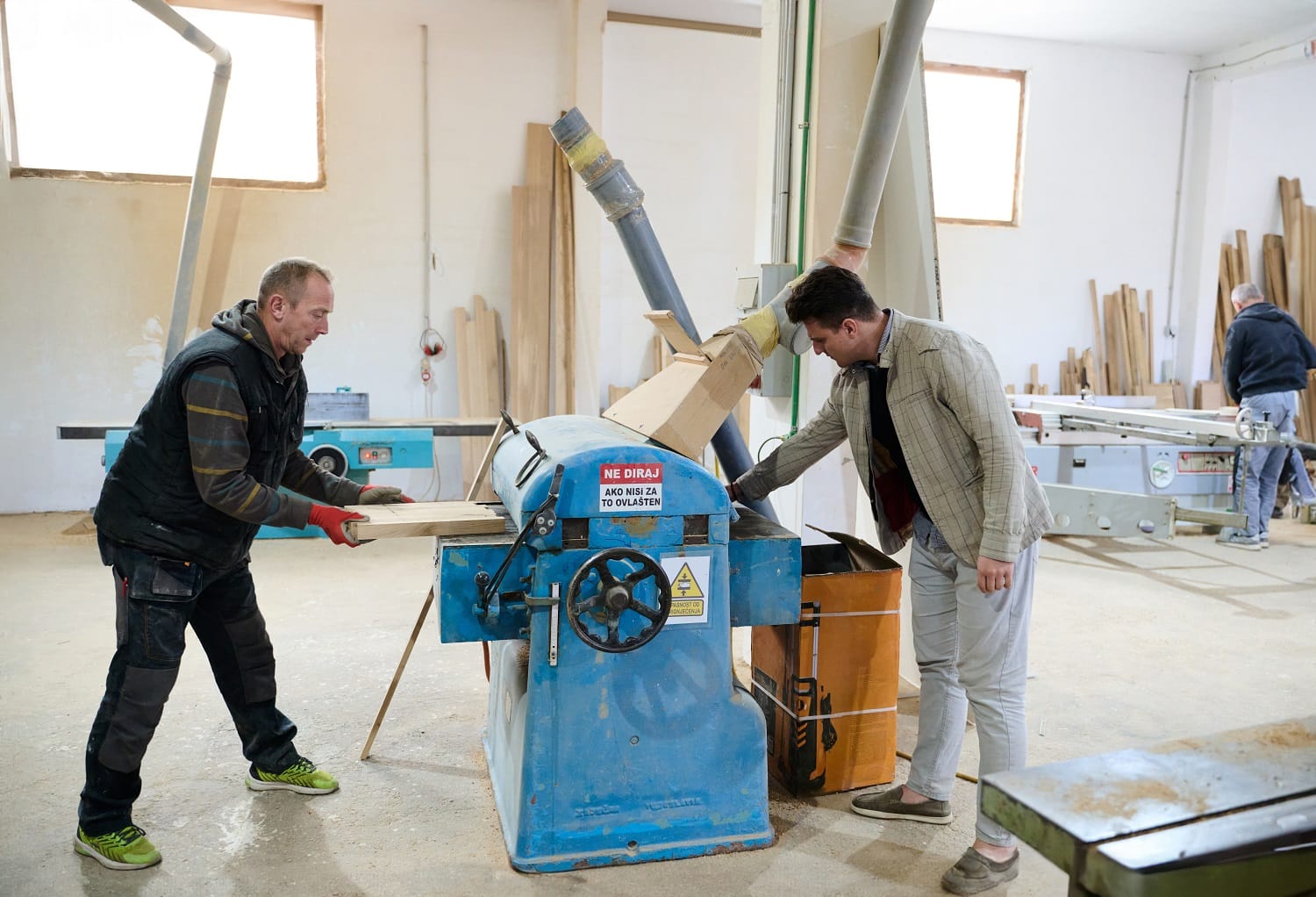 production manager demonstrating woodcraft techniq 2025 01 15 16 21 29 utc 1